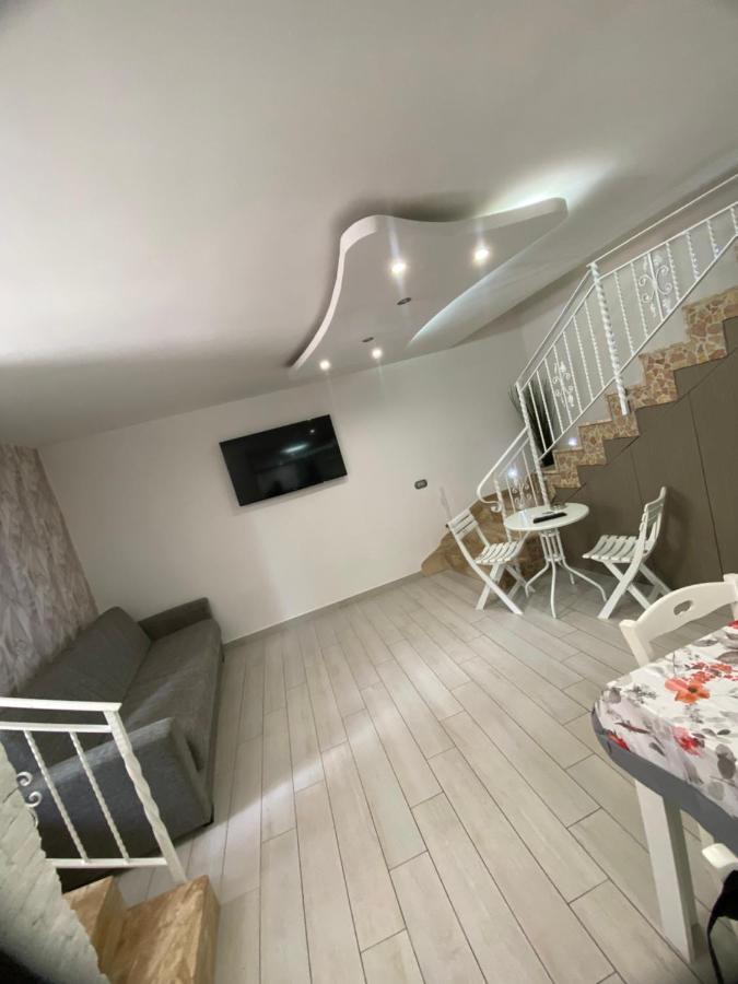 Daly Home Intero Appartamento Mugnano di Napoli Екстериор снимка