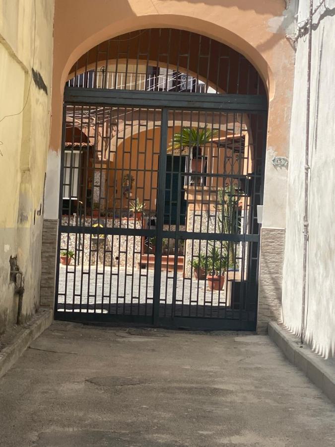 Daly Home Intero Appartamento Mugnano di Napoli Екстериор снимка