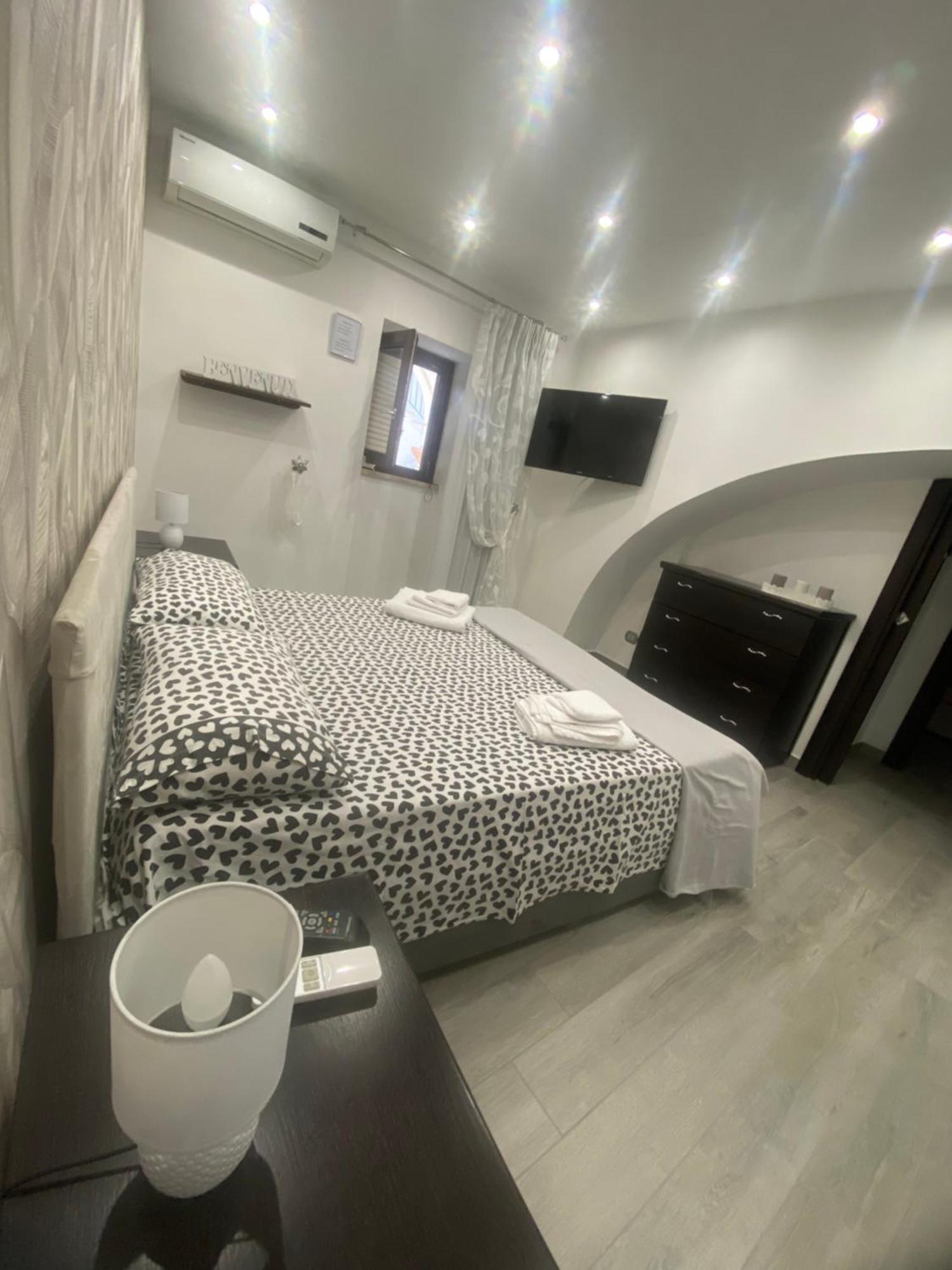 Daly Home Intero Appartamento Mugnano di Napoli Екстериор снимка